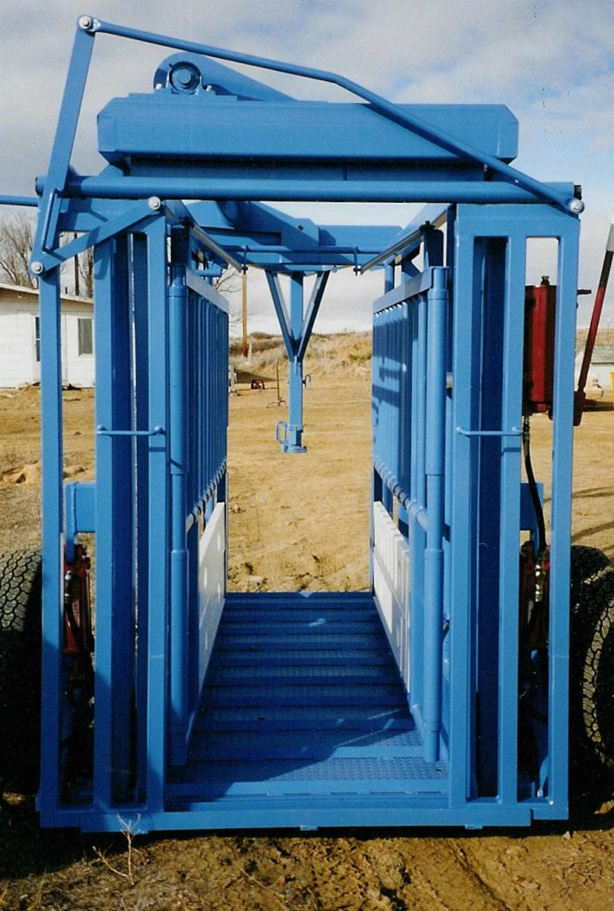 Mosdal RockShaft Portable Cattle Scale Squeeze Chute « Mosdal Scale Systems